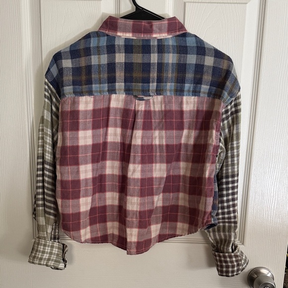 American Eagle Cropped Colorful Plaid Patchwork Shirt - Picture 3 of 3